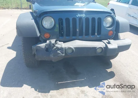 2008 Jeep Wrangler Unlimited X из США, поврежденный, VIN 1J4GA39158L519929